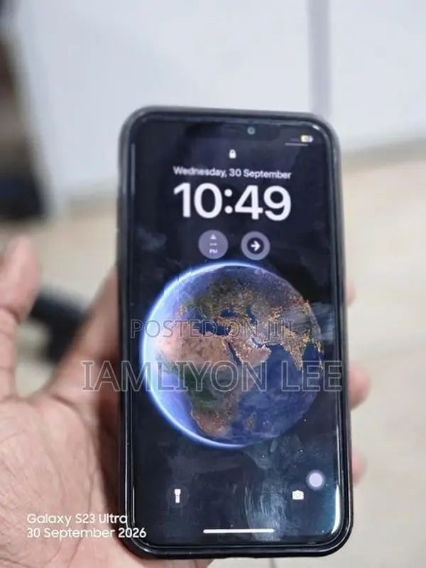Apple iPhone 11 Pro Max (Used)