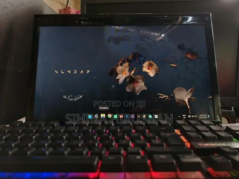 i5 Laptop - LG Xnote R570