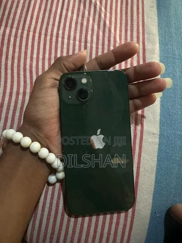 Apple iPhone 13 (Used)