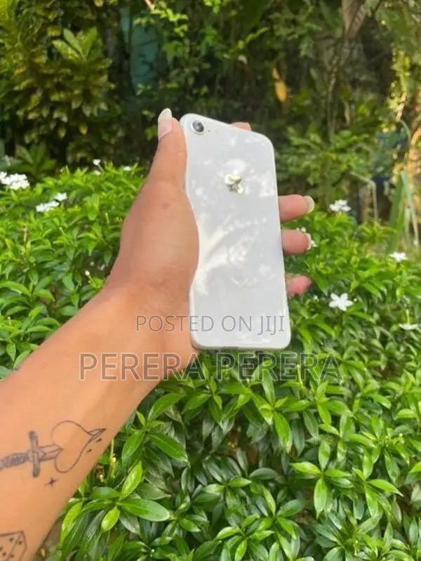 Apple iPhone 8 (Used)