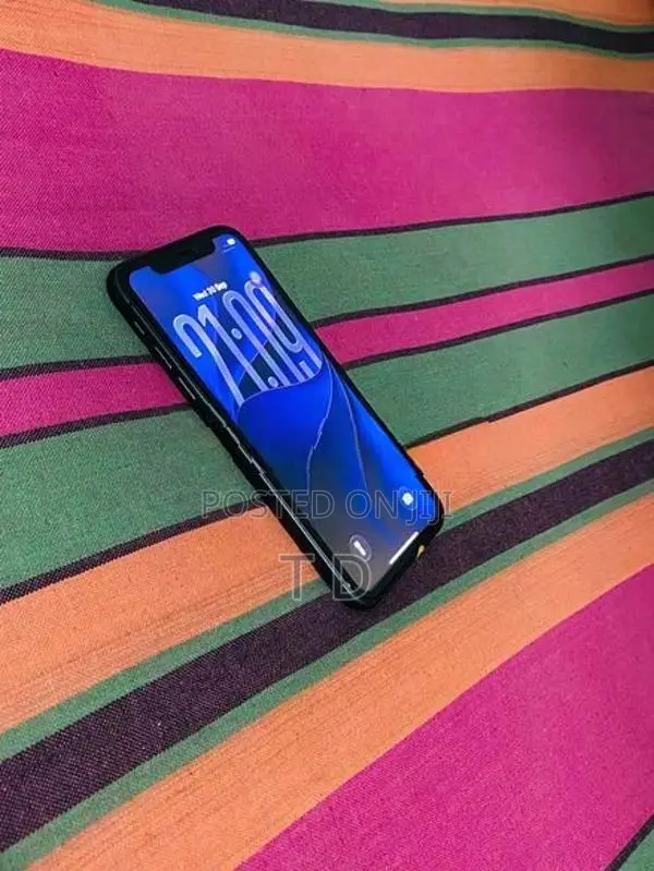 Apple iPhone 11 (Used)