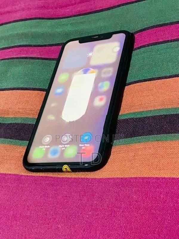 Apple iPhone 11 (Used)