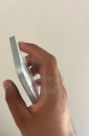 Apple iPhone 15 (Used)