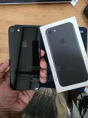 Apple iPhone 7 (Used)