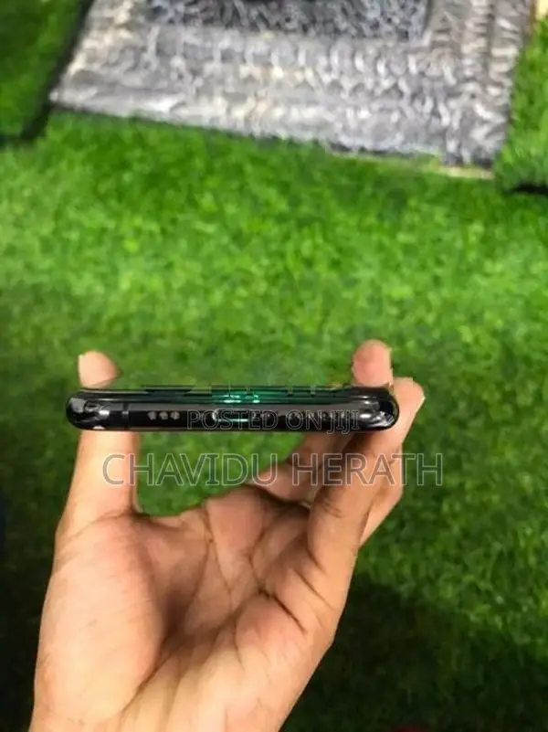Apple iPhone XS (Used)