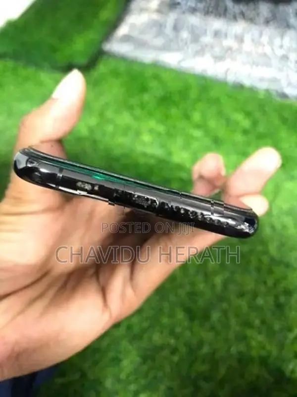 Apple iPhone XS (Used)