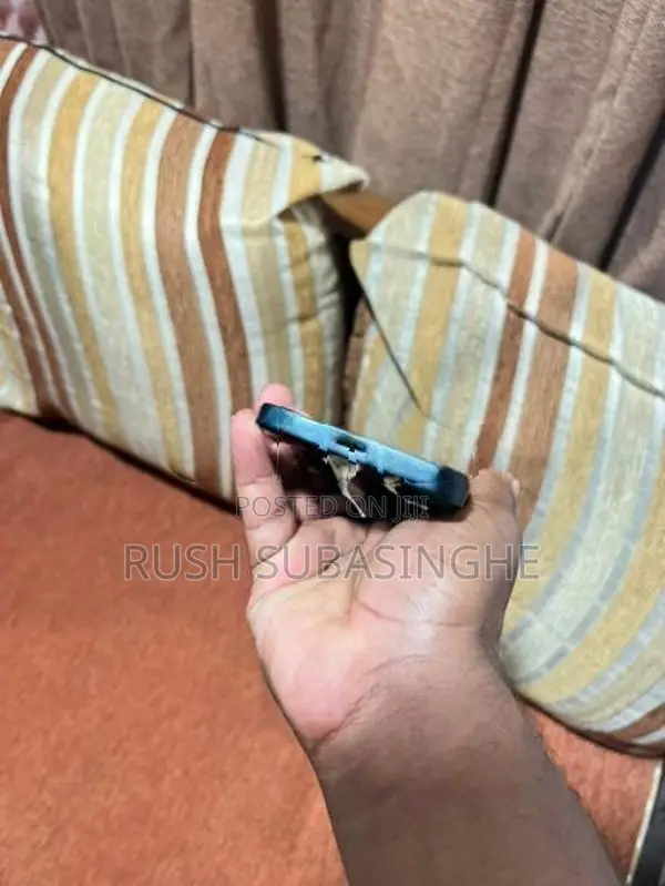 Apple iPhone 14 (Used)