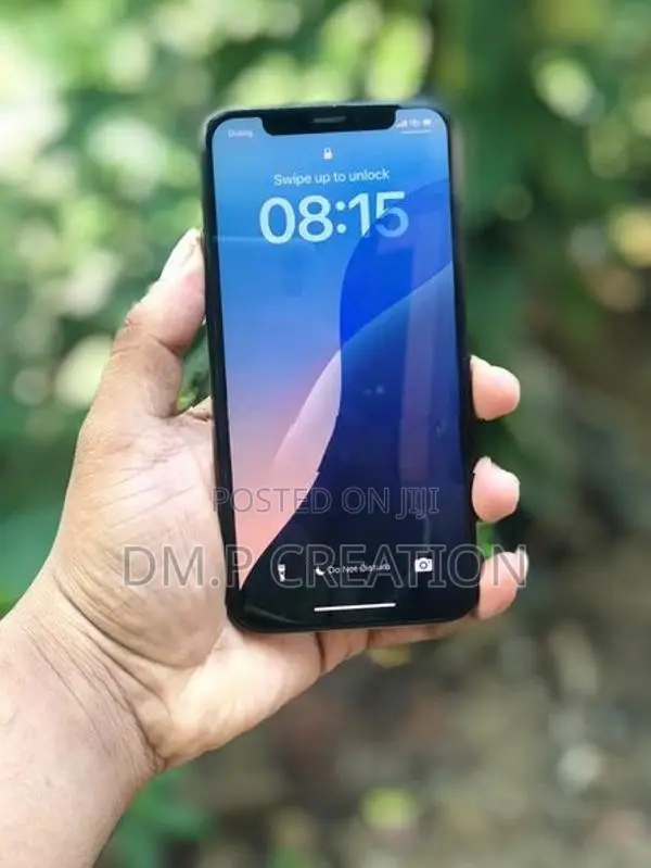 Apple iPhone XS (Used)