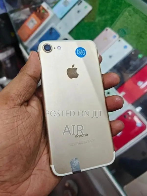 Apple iPhone 7 128GB (Used)