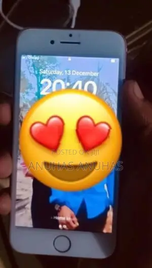 Apple iPhone 8 (Used)