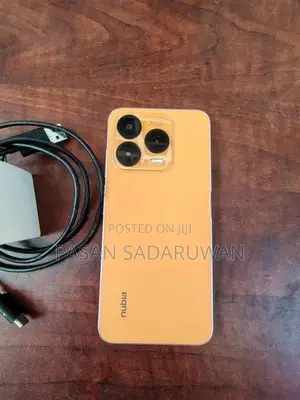 ZTE nubia V70 Design 8GB (Used)