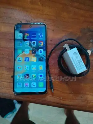ZTE nubia V70 Design 8GB (Used)