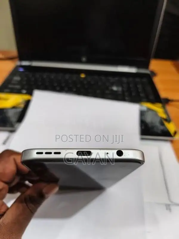 Infinix Hot 60 Pro 8GB 256GB (Used)