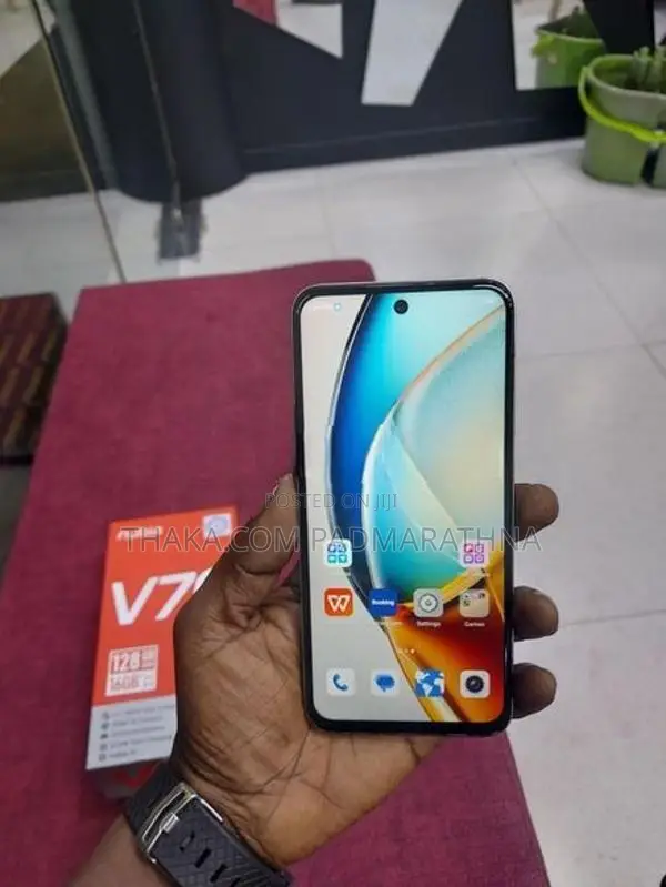 ZTE v70 Design (Used)