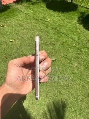 Apple iPhone 6S (Used)
