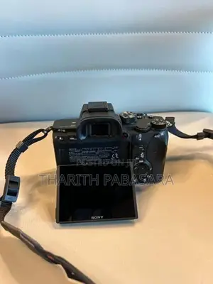 SONY A7 Iii + 85mm F1.8 — Full Set