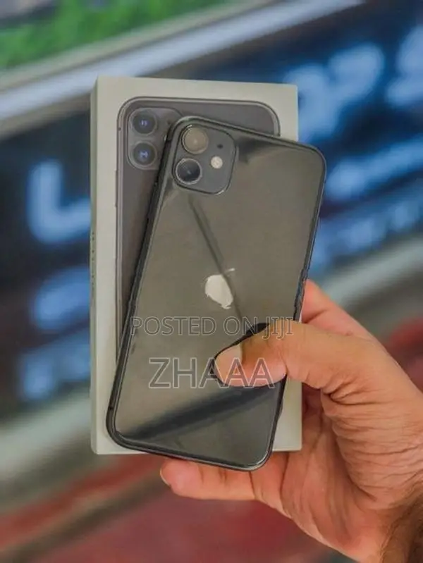 Apple iPhone 11 (Used)