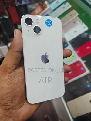 Apple iPhone 13 (Refurbished)