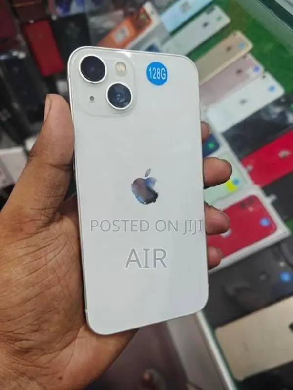 Apple iPhone 13 (Refurbished)