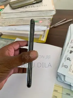 Apple iPhone 11 Pro (Used)