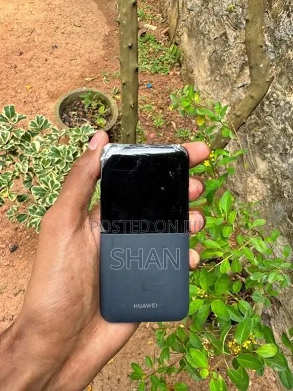 Huawei 4G LTE Pocket Wi-Fi Router