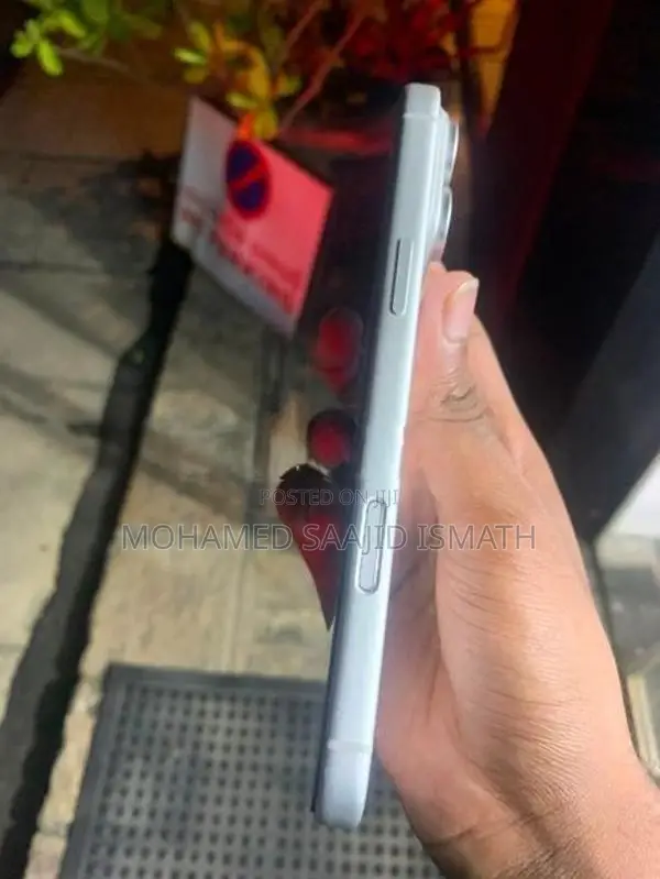 Apple iPhone 17 Pro Max (Used)
