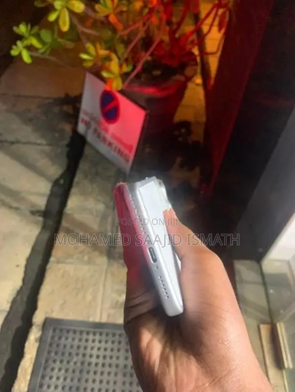 Apple iPhone 17 Pro Max (Used)