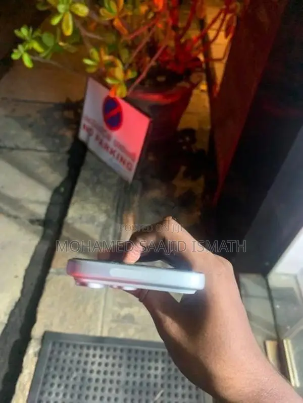 Apple iPhone 17 Pro Max (Used)
