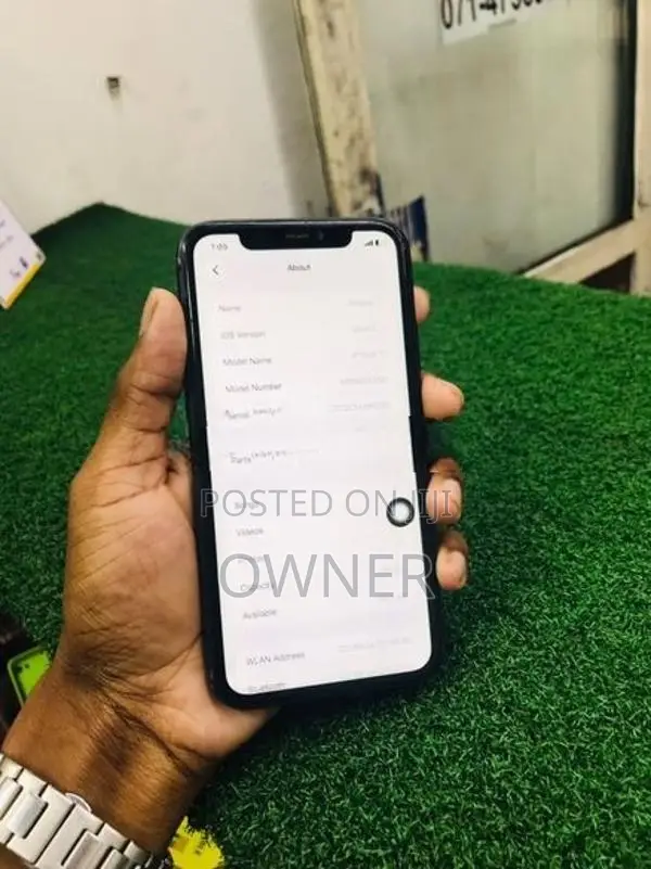 Apple iPhone 11 (Used)