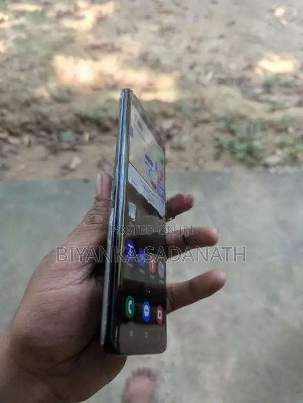 Samsung Galaxy S20 Ultra (Used)
