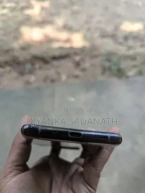 Samsung Galaxy S20 Ultra (Used)