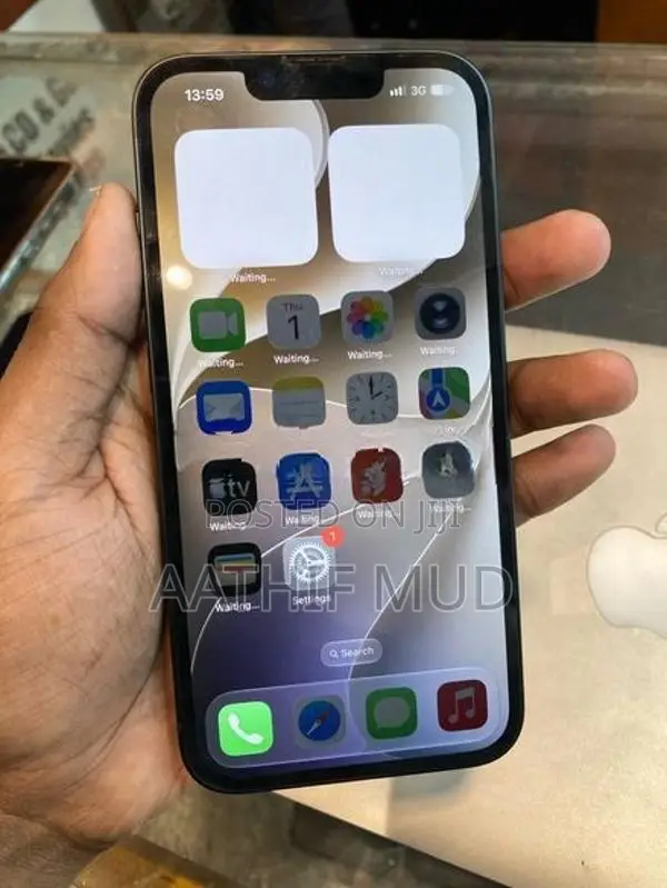 Apple iPhone 14 (Used)