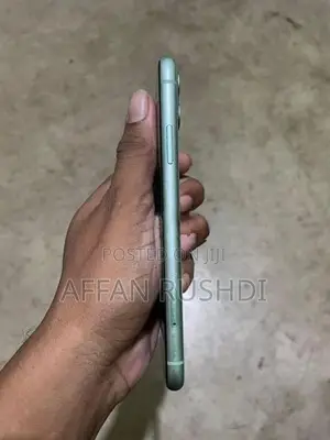 Apple iPhone 11 (Used)