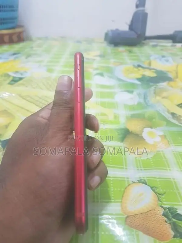 Apple iPhone SE (Used)