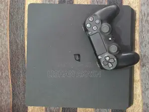 Sony PlayStation 4 Slim