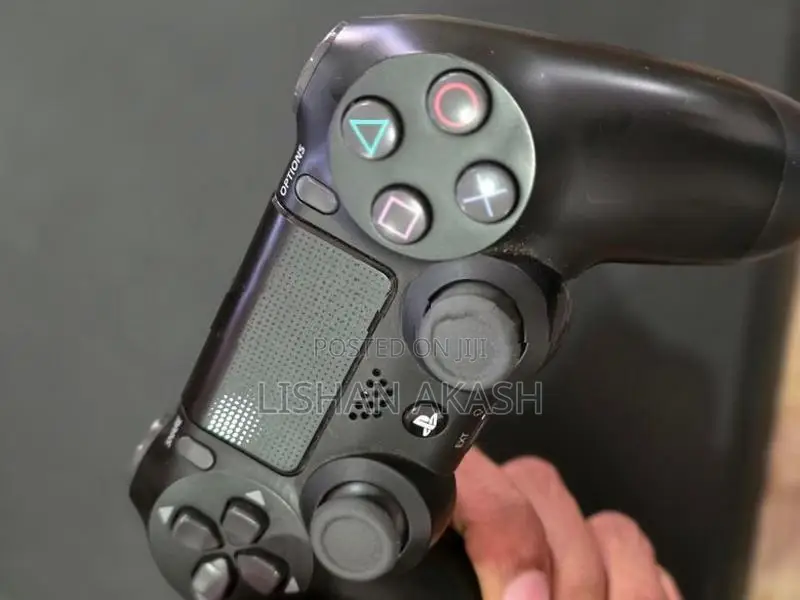 Sony PlayStation 4 Slim