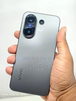 Vivo X200fe 16GB 512GB (Used)