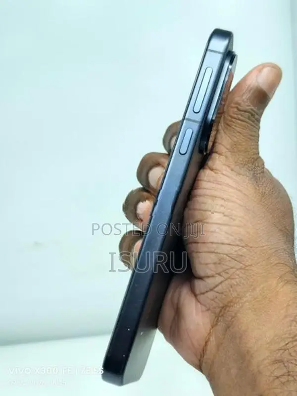 Vivo X200fe 16GB 512GB (Used)