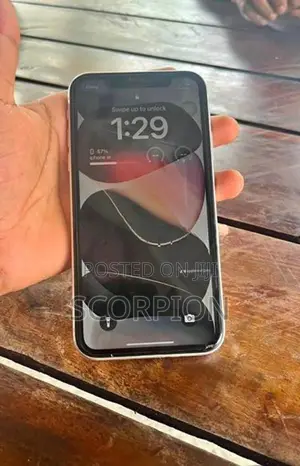 Apple iPhone XR (Used)