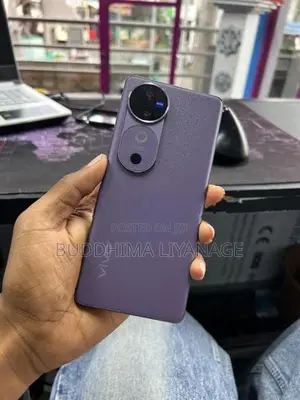 Vivo V40 (Used)