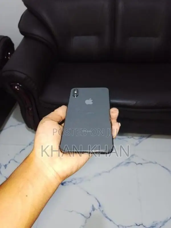 Apple iPhone XS Max (Used)