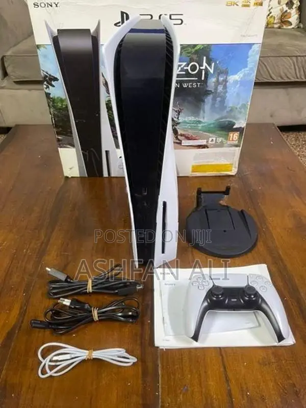 Sony Ps5 Standard 825GB