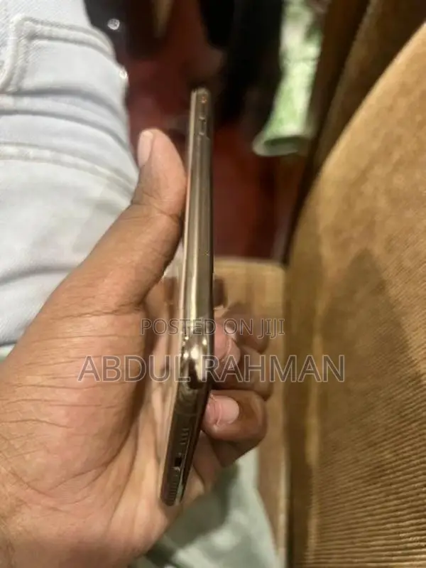 Apple iPhone XS Max Gold (Used)