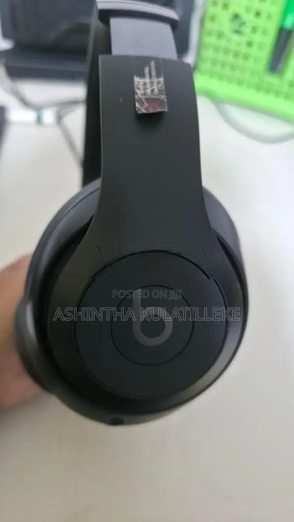 Beats Studio Pro
