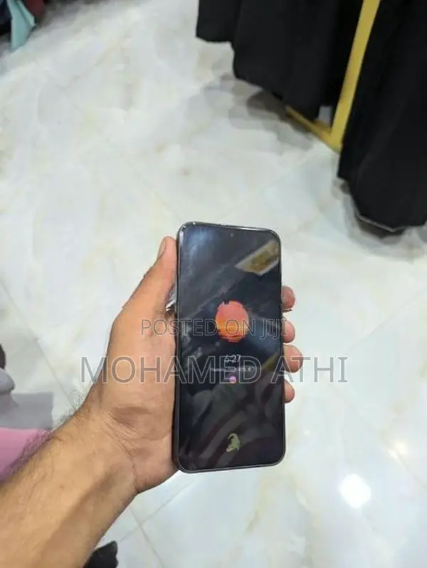 Vivo x200 FE (Used)