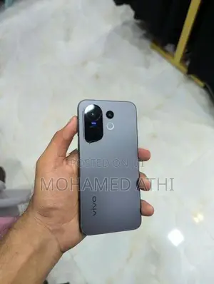 Vivo x200 FE (Used)