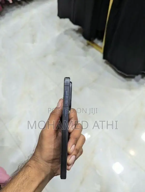 Vivo x200 FE (Used)