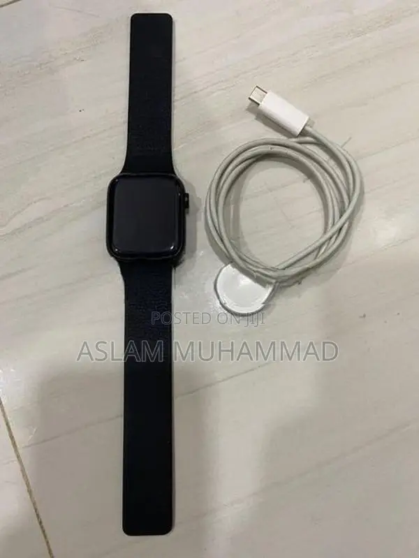 Apple Watch Series 7 (GPS)