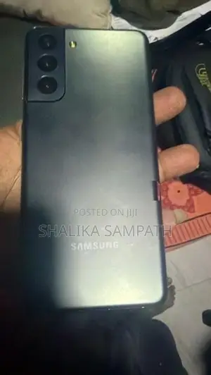 Samsung Galaxy S21 (Used)