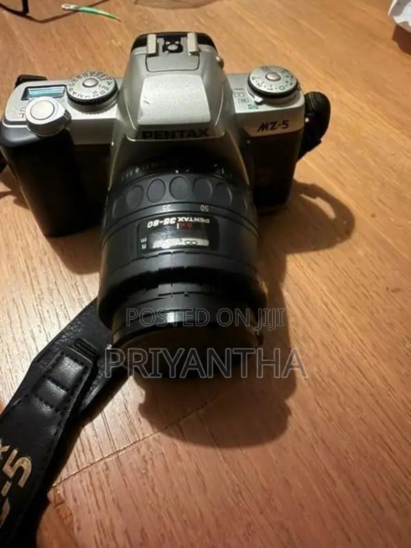 Pentax MZ-5 Camera Digital